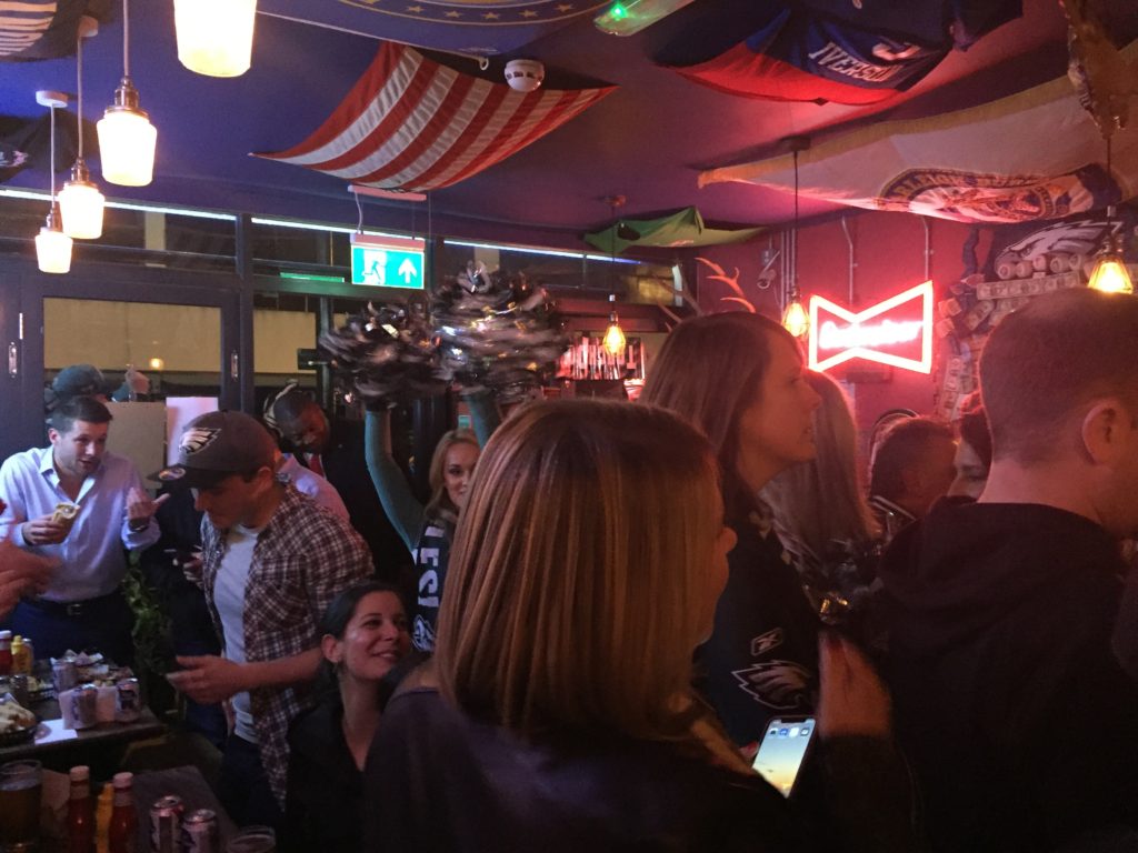 Cheerleaders, Passyunk Avenue, London, Philadelphia Eagles, Super Bowl Trophy, Vince Lombardi Trophy