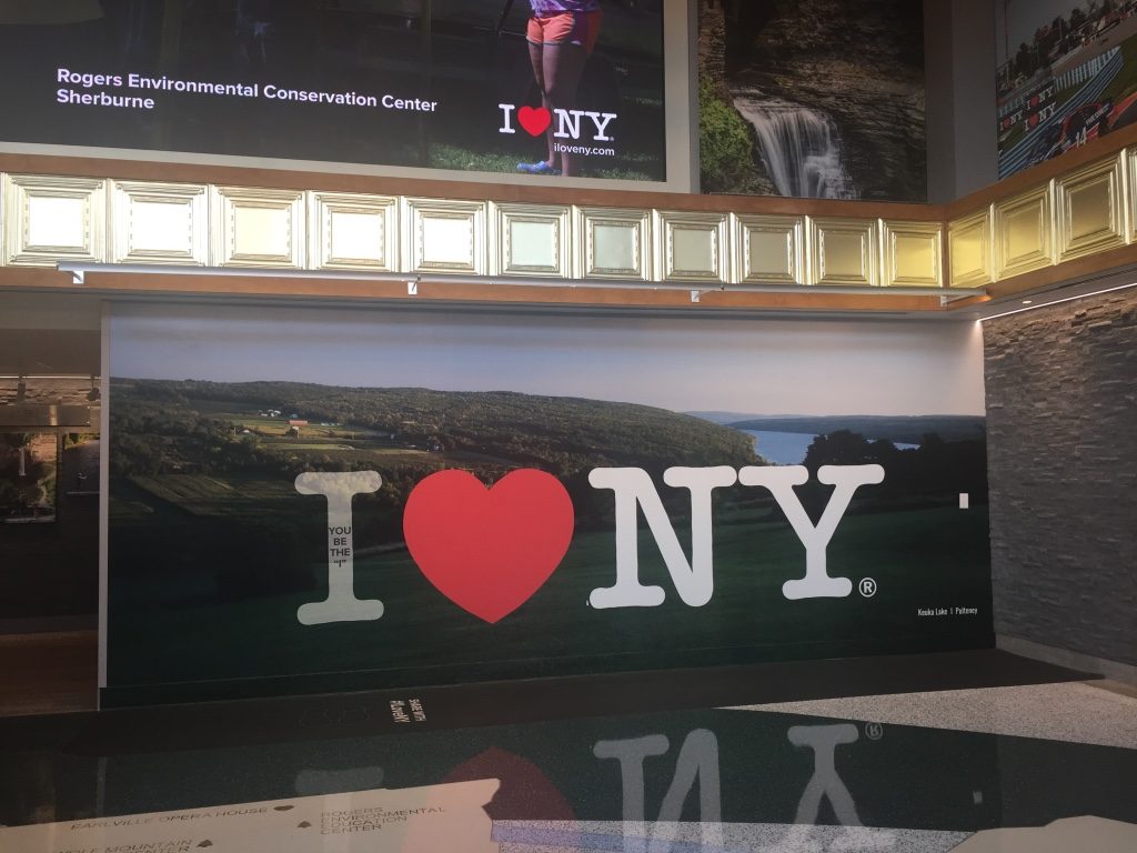 Southern Tier Welcome Center, New York State, Foyer